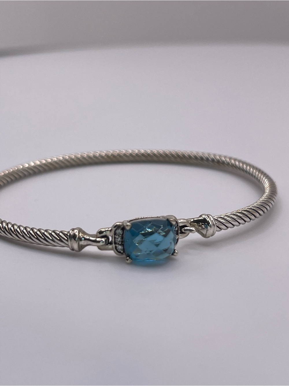 David Yurman Petite Wheaton Bracelet with Hampton Blue Topaz and Diamonds - Picture 12 of 13